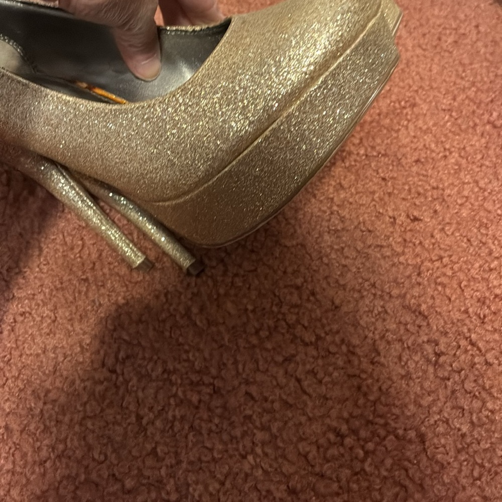 Vintage Trash Gold Glitter Women's Heels - Picture 8 of 10